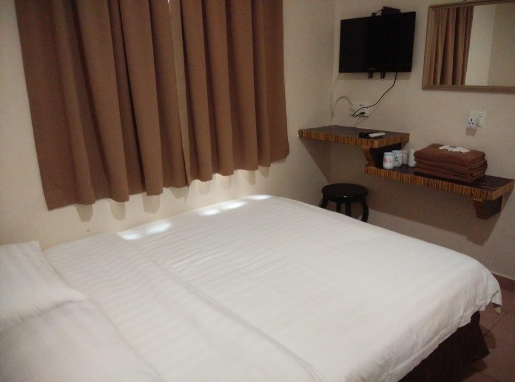 Hotel Traveller Kota Kinabalu Eksteriør bilde