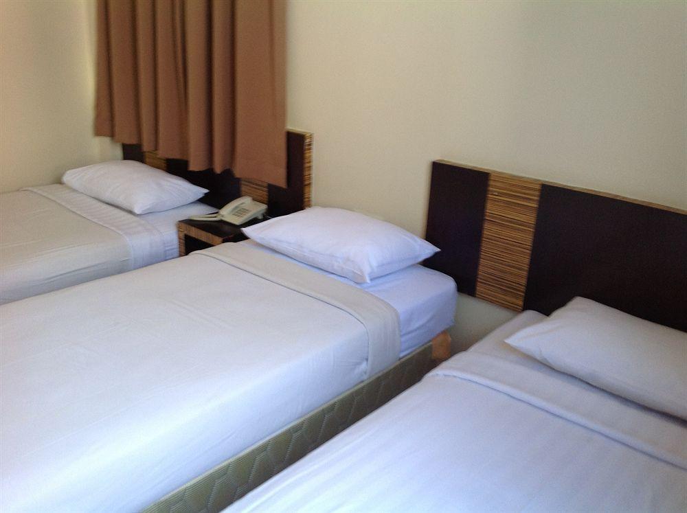Hotel Traveller Kota Kinabalu Eksteriør bilde