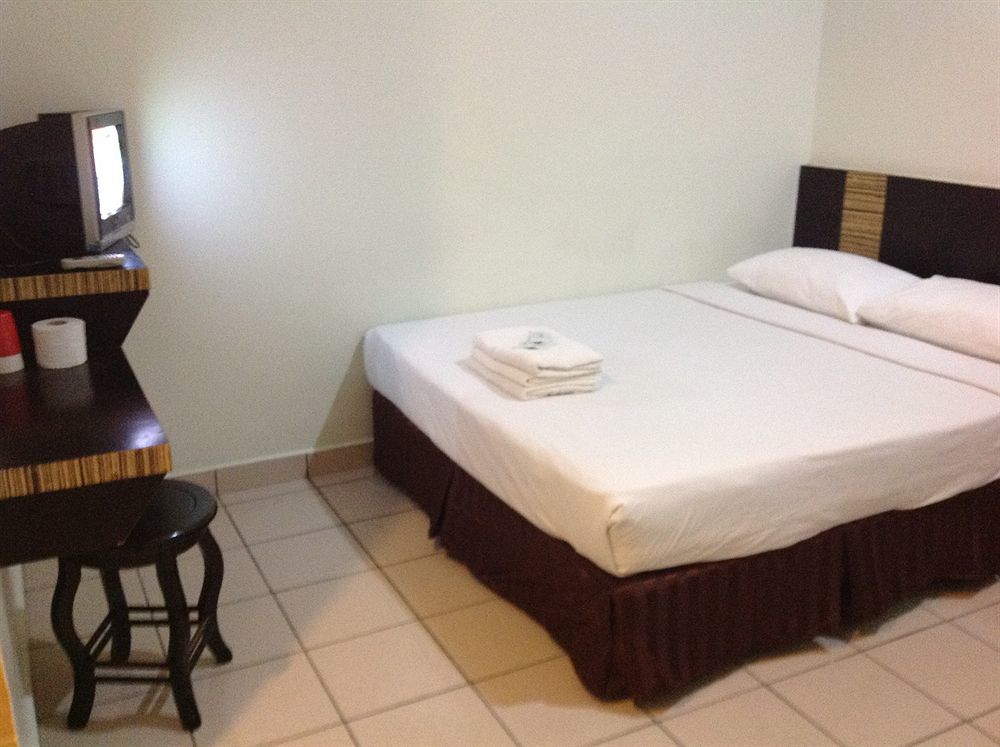 Hotel Traveller Kota Kinabalu Eksteriør bilde