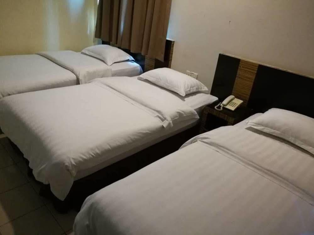 Hotel Traveller Kota Kinabalu Eksteriør bilde