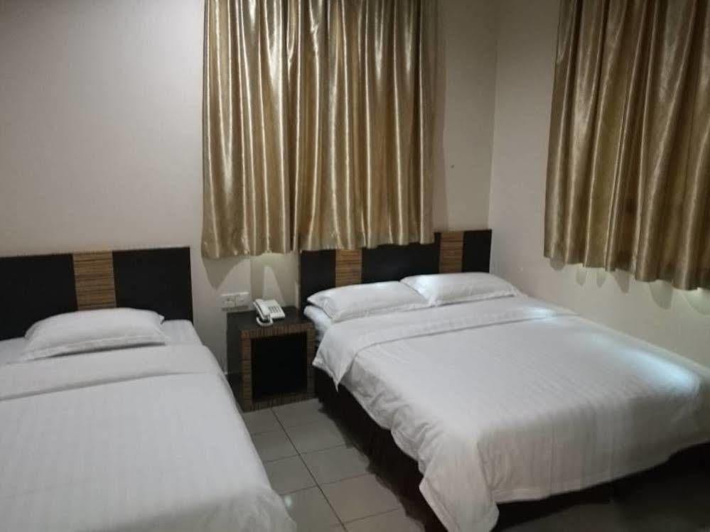 Hotel Traveller Kota Kinabalu Eksteriør bilde