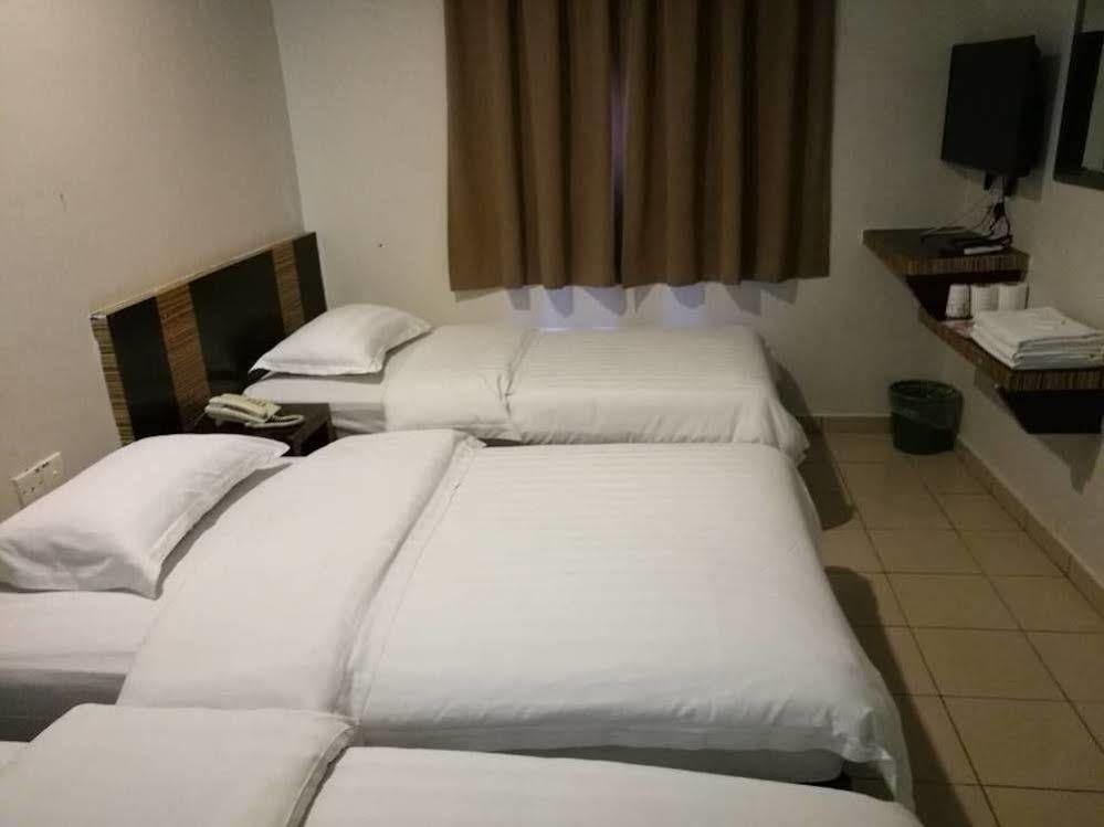 Hotel Traveller Kota Kinabalu Eksteriør bilde