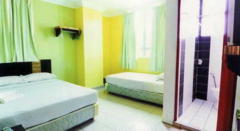 Hotel Traveller Kota Kinabalu Eksteriør bilde